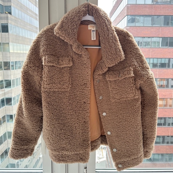 Beach Riot Laurie Sherpa Jacket in Warm Taupe - Picture 2 of 4